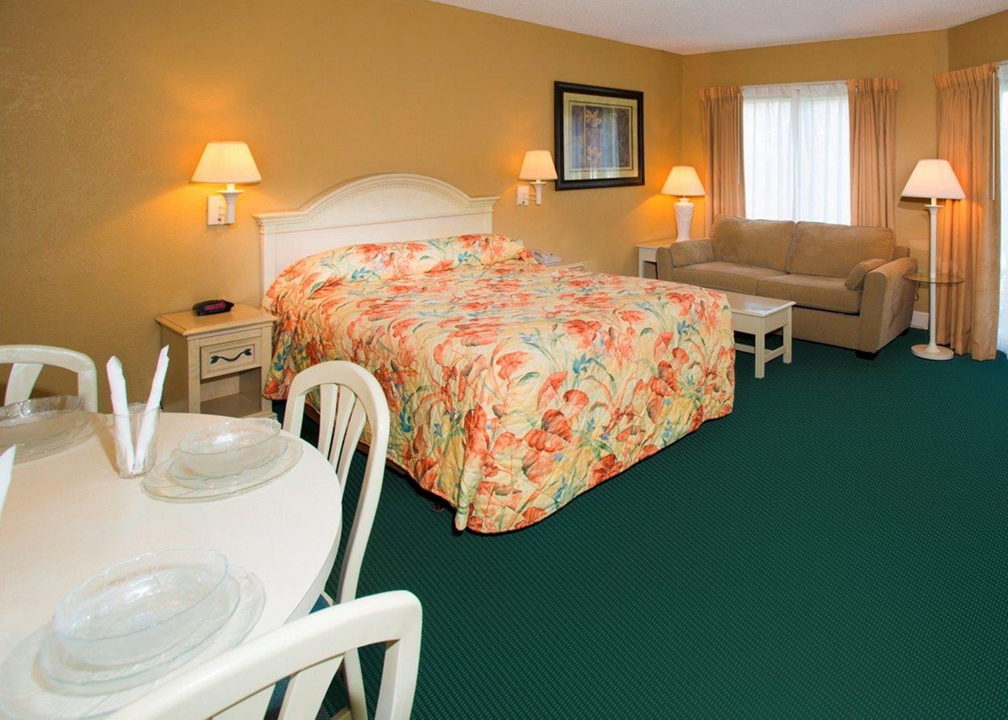 Enclave Suites, A Staysky & Near Universal