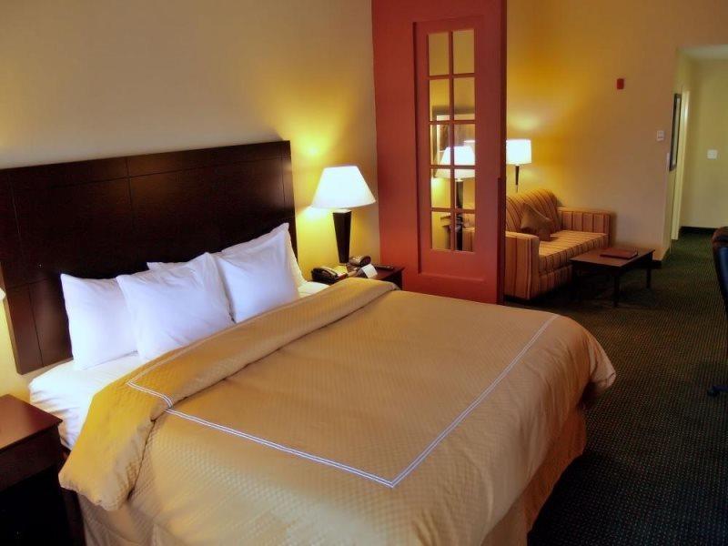 Hotel Comfort Airport 3*