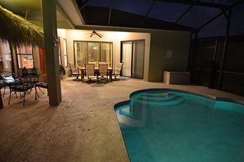 Florida Exclusive Management Apartment