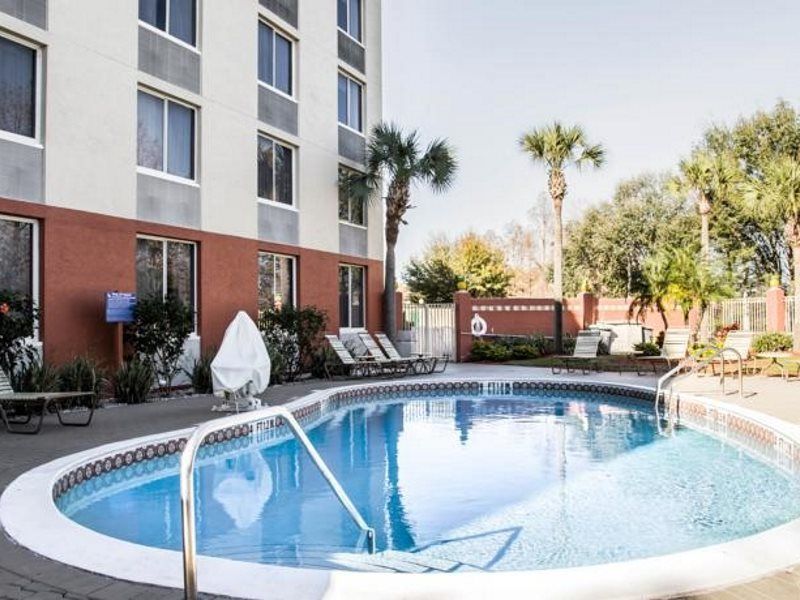 Hotel Quality & Near The Theme Parks