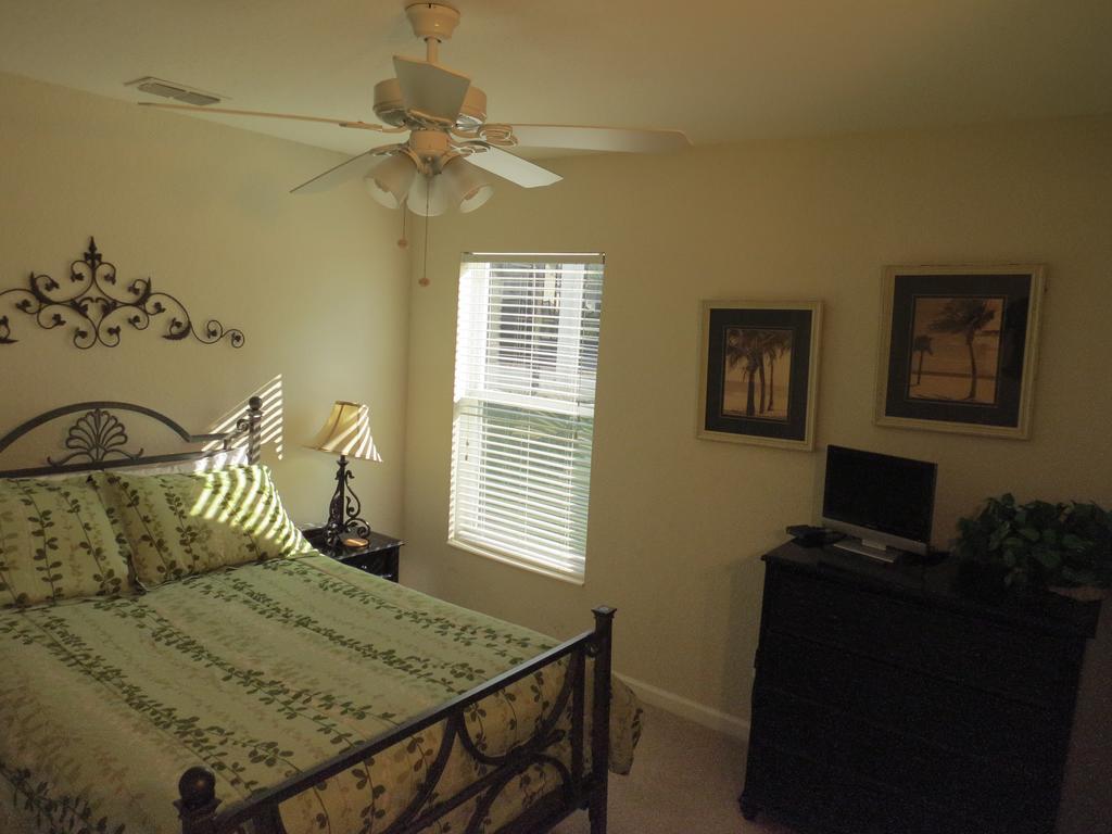 Formosa Garden Pool * Orlando