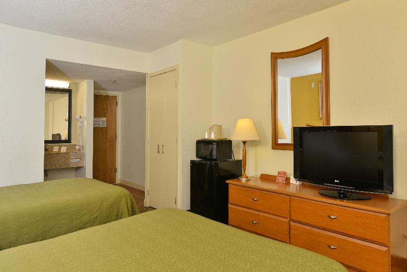 Hotel Quality & Near The Theme Parks 3*