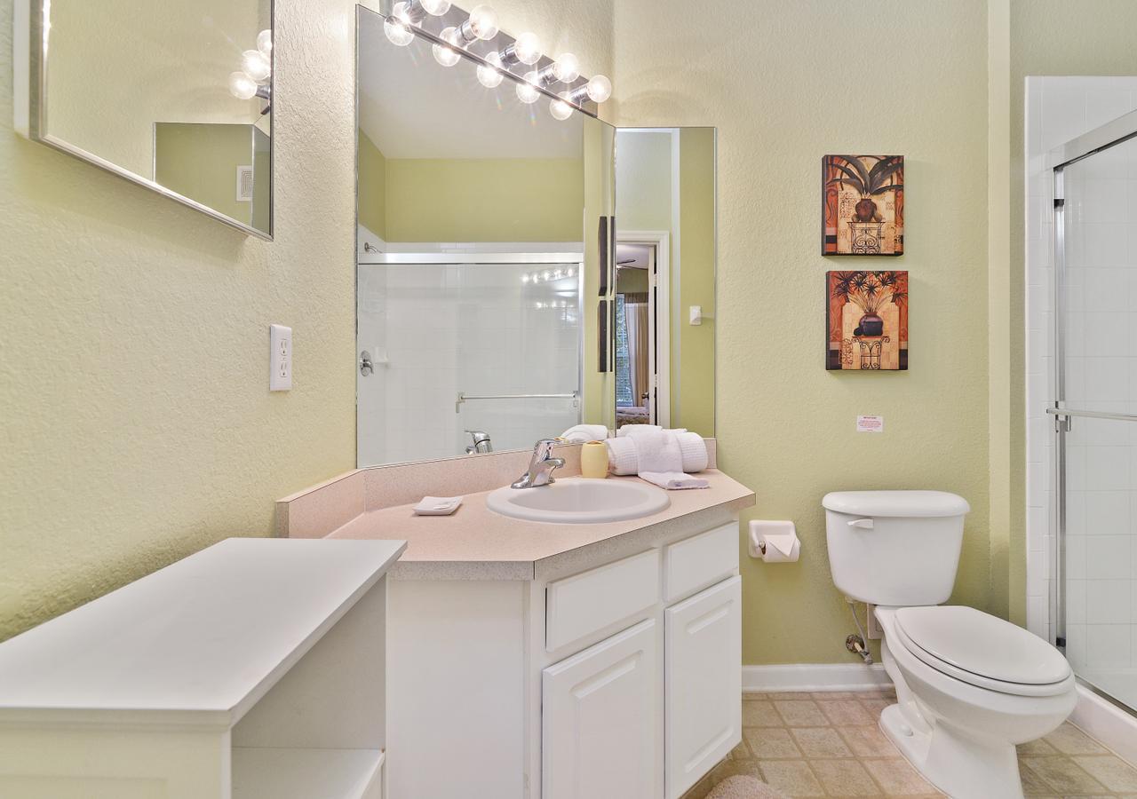 Bunk Room--windsor Hills Apartment