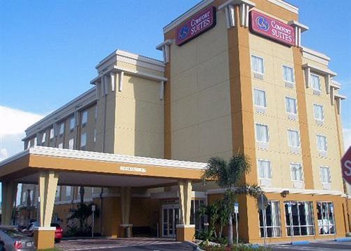 Hotel Comfort Airport 3*