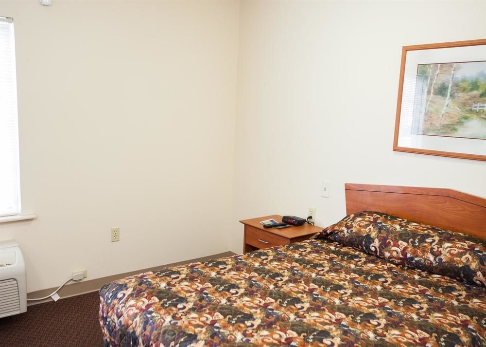 Extended Stay America Select Suites - Orlando - East 2*