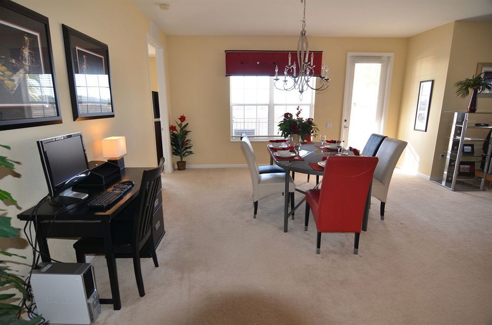 Florida Exclusive Management Apartment