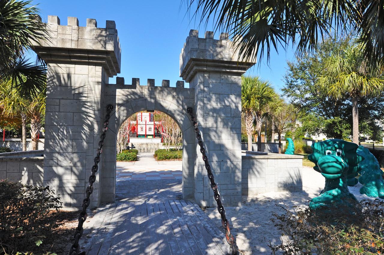 Windsor Hills Resort! 2 Miles To Disney! 6 Bedroom With Private Pool & Holiday home *