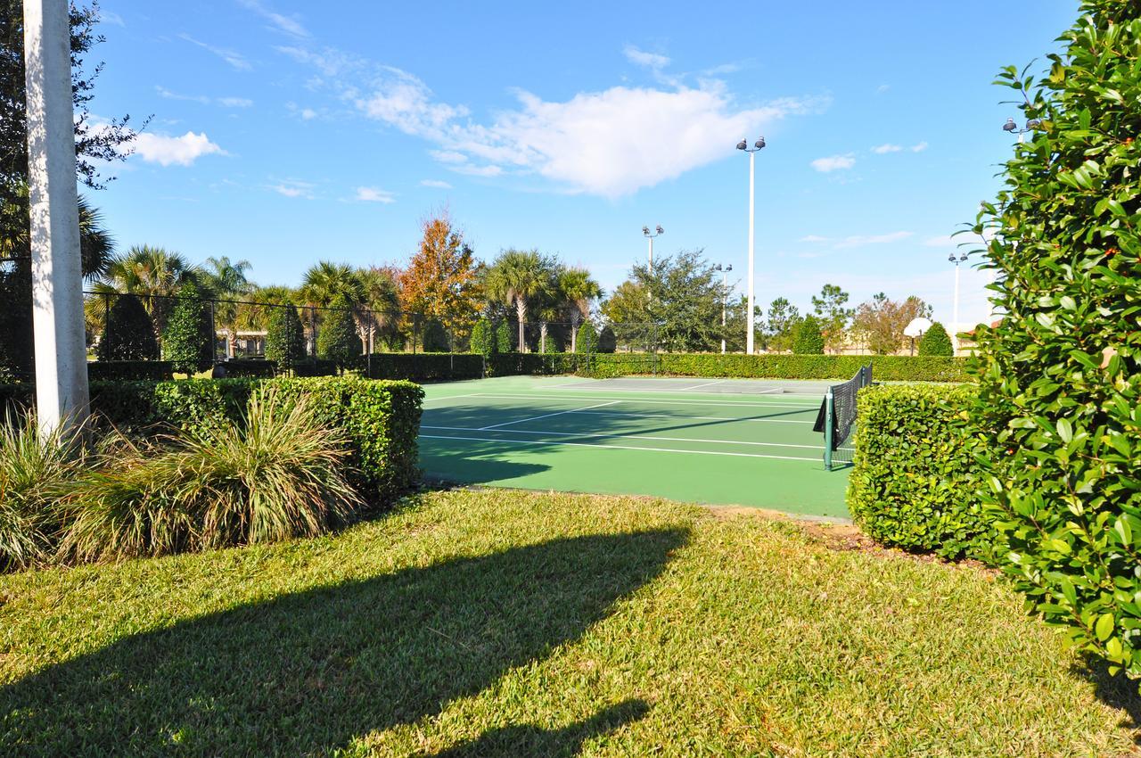 Windsor Hills Resort! 2 Miles To Disney! 6 Bedroom With Private Pool & Holiday home *
