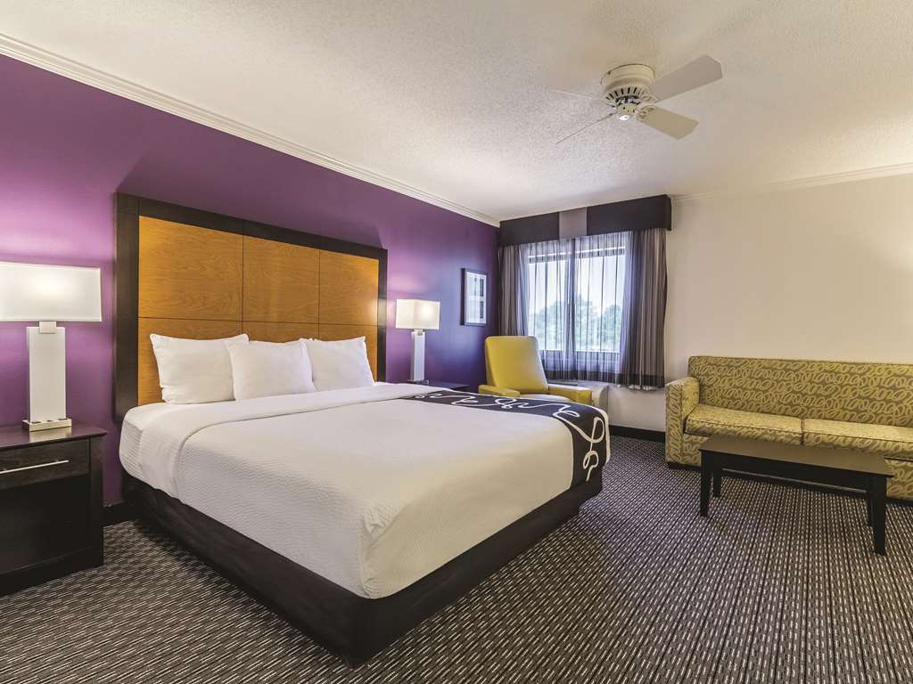Hotel La Quinta By Wyndham Airport North