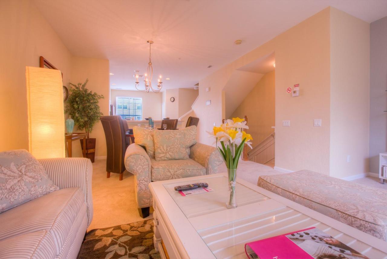 Sea Harbor Apartment