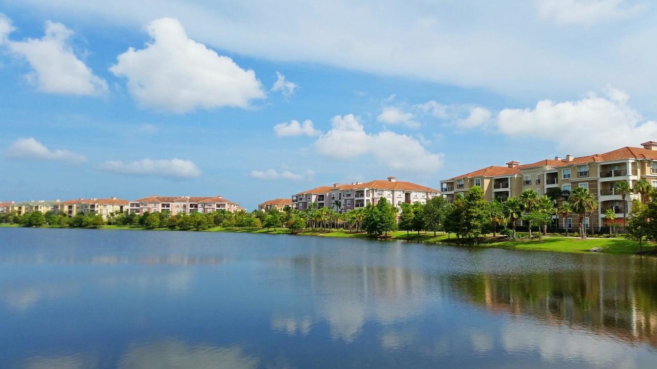 Sea Harbor Apartment *