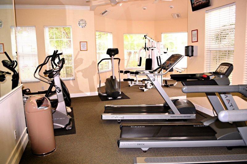 Windsor Palms 6 Bedroom 3.5 Bath Pool Holiday home