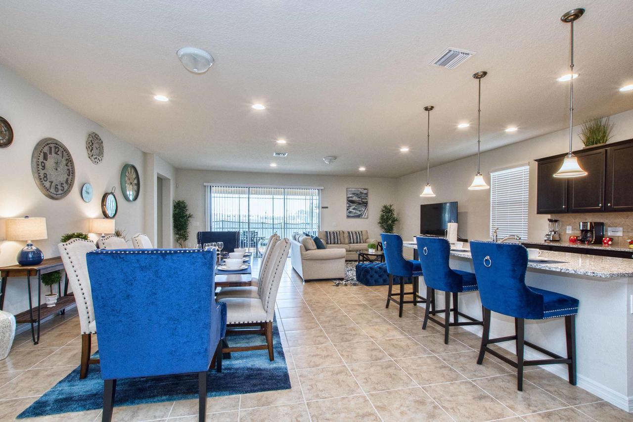 Windsor At Westside-8 Bedrooms House W/pool-3719ww Holiday home