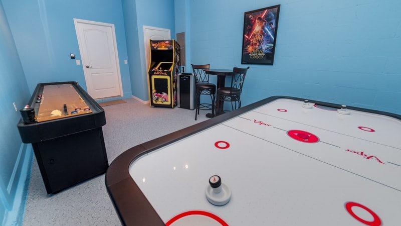 Stunning Area 5 Bedroom 5 Bath Pool Holiday home Orlando