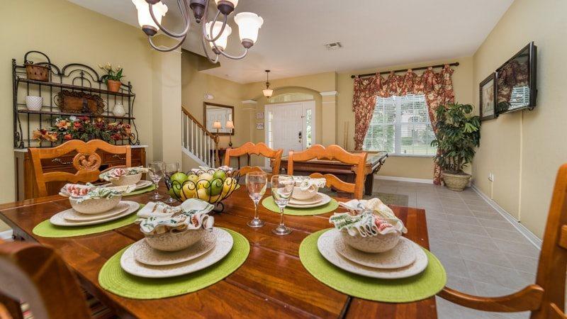 Amazing 5 Bedroom 4 Bath Pool In Windsor Hills Holiday home