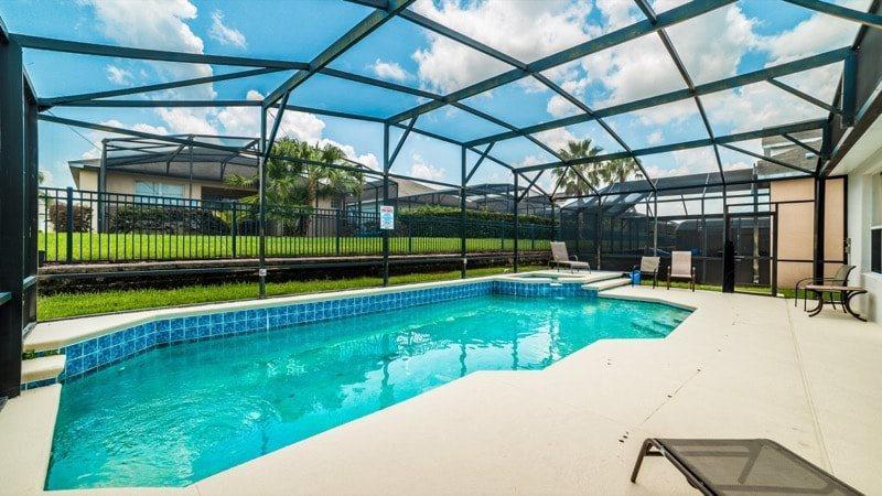 Lovely 4 Bedroom 3 Bath Pool In Gated Orlando