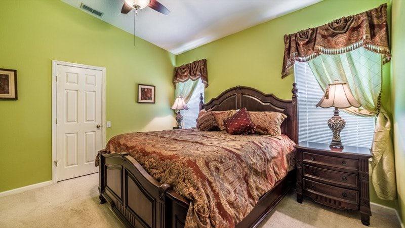 Lovely 4 Bedroom 3 Bath Pool In Gated Holiday home Orlando