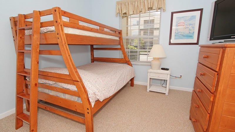 Nicely Furnished 2 Bedroom 2 Bath