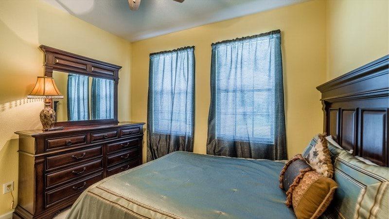 Lovely 4 Bedroom 3 Bath Pool In Gated Orlando