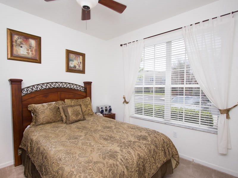 Fabulous 3 Bedroom 3 Bath Windsor Hills Townhome