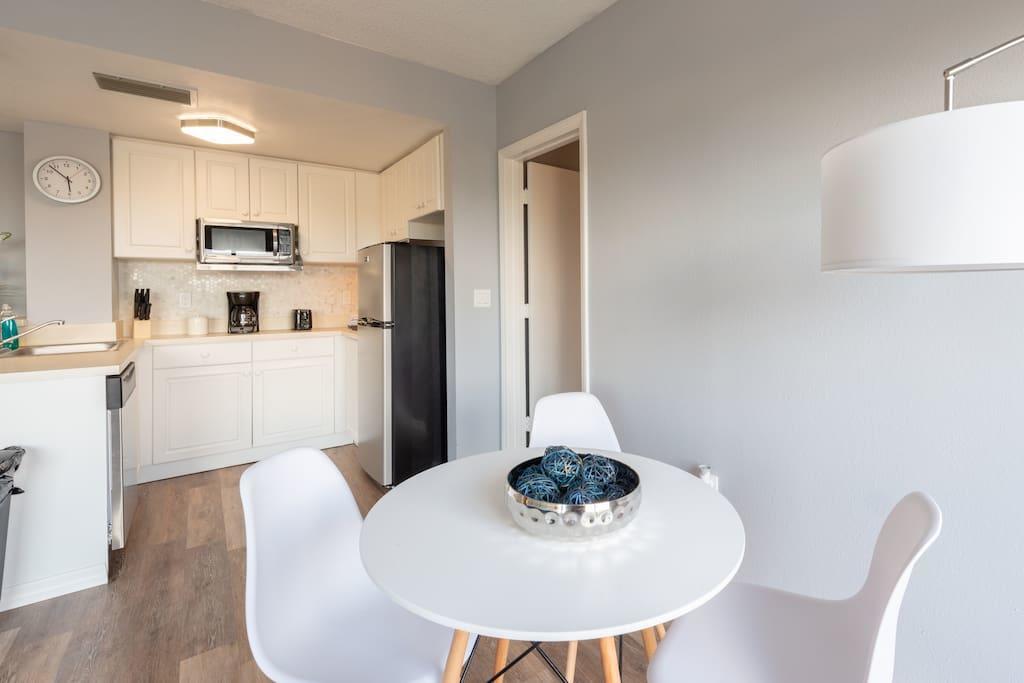 Modern Equipped Apt Best Location! Orlando