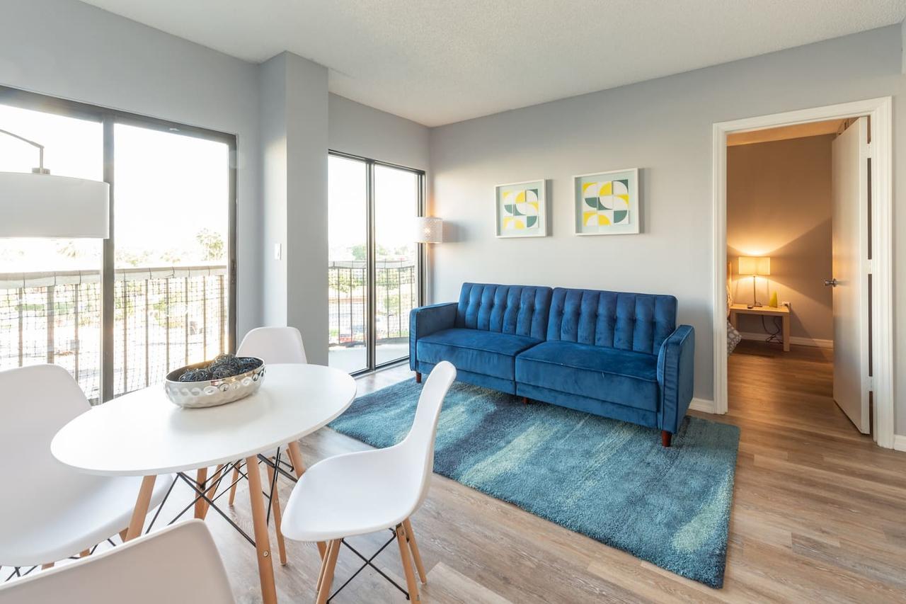 Aparthotel Modern Equipped Apt Best Location!