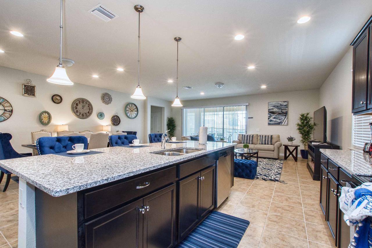 Windsor At Westside-8 Bedrooms House W/pool-3719ww Holiday home