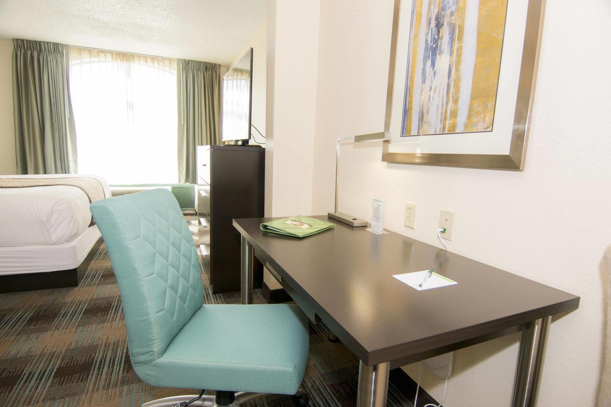 Wingate By Wyndham - International Airport- Free Hot Breakfast Hotel Orlando