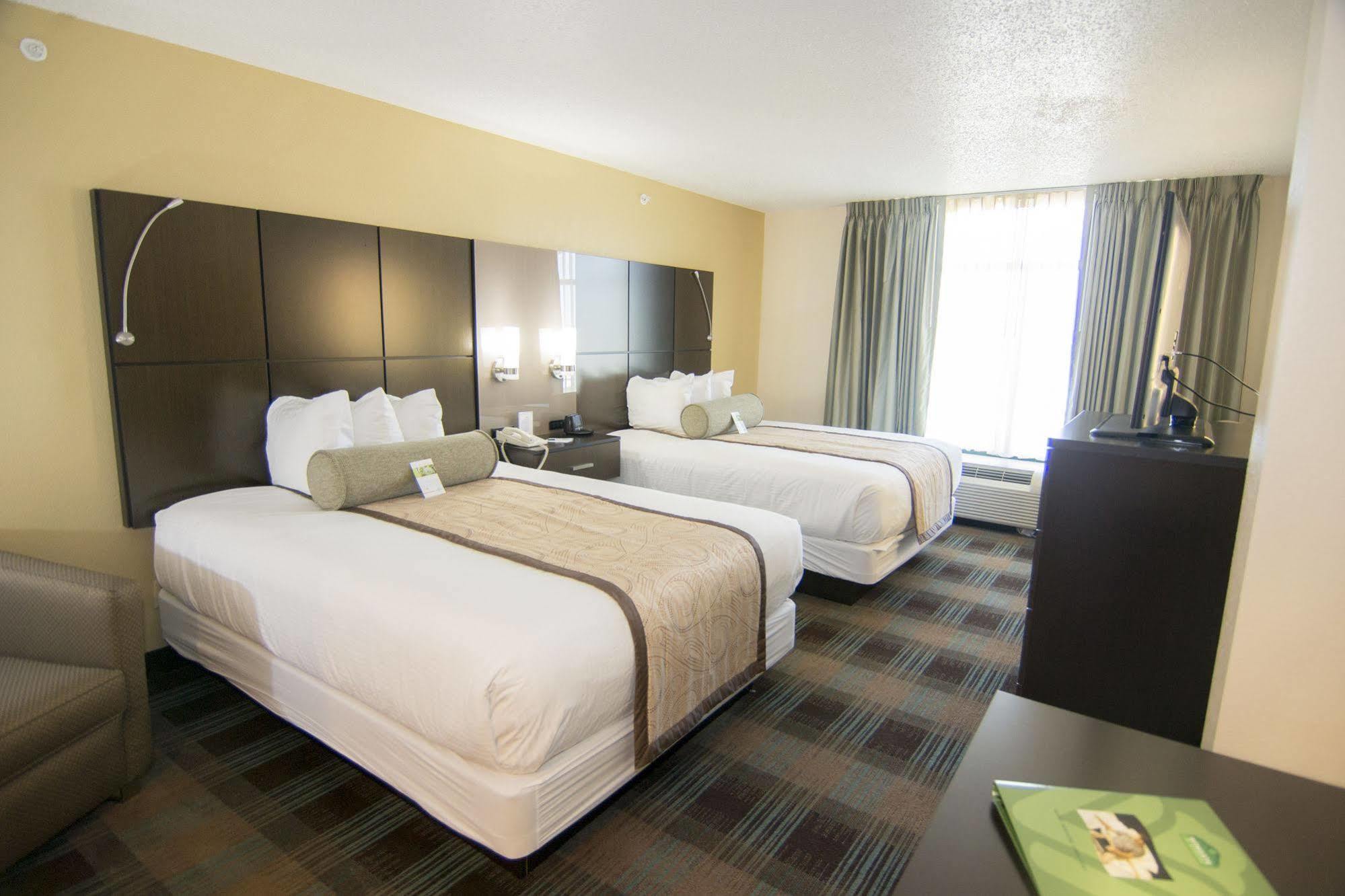 Hotel Wingate By Wyndham - International Airport- Free Hot Breakfast 3*