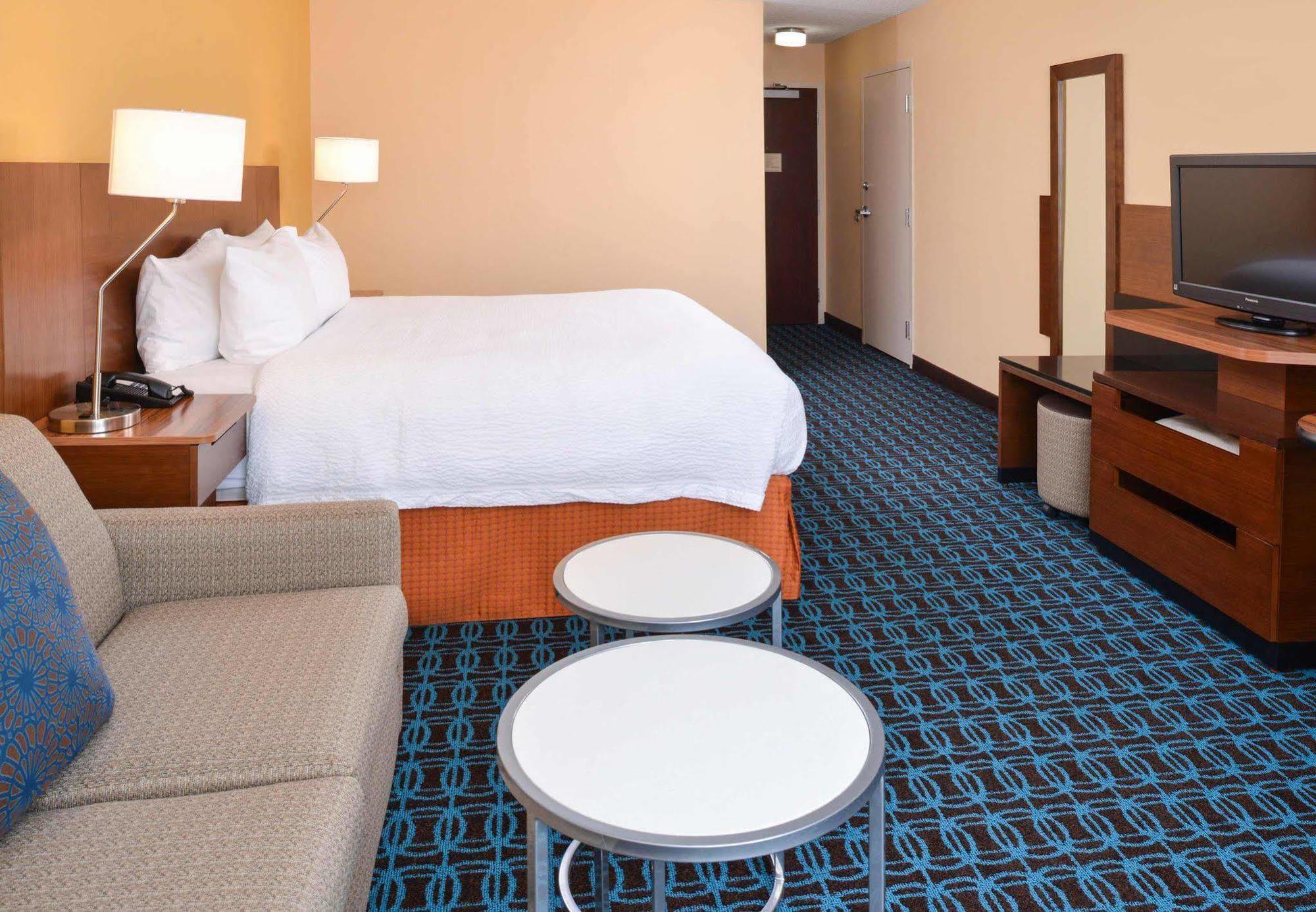 Fairfield Airport Hotel