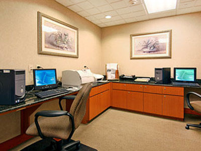 Wingate By Wyndham - International Airport- Free Hot Breakfast Hotel 3*