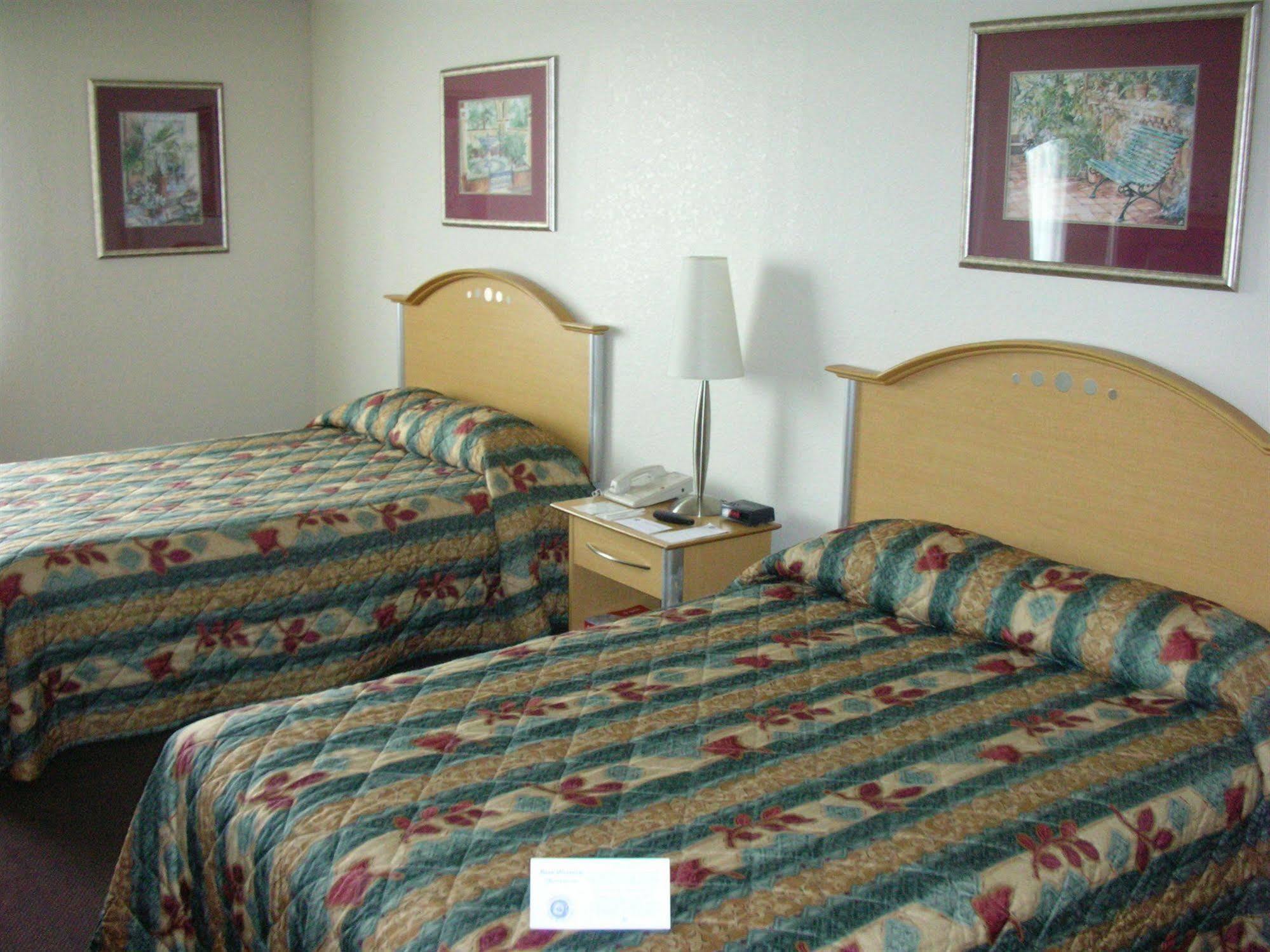 Hotel Monumental Movieland 3*