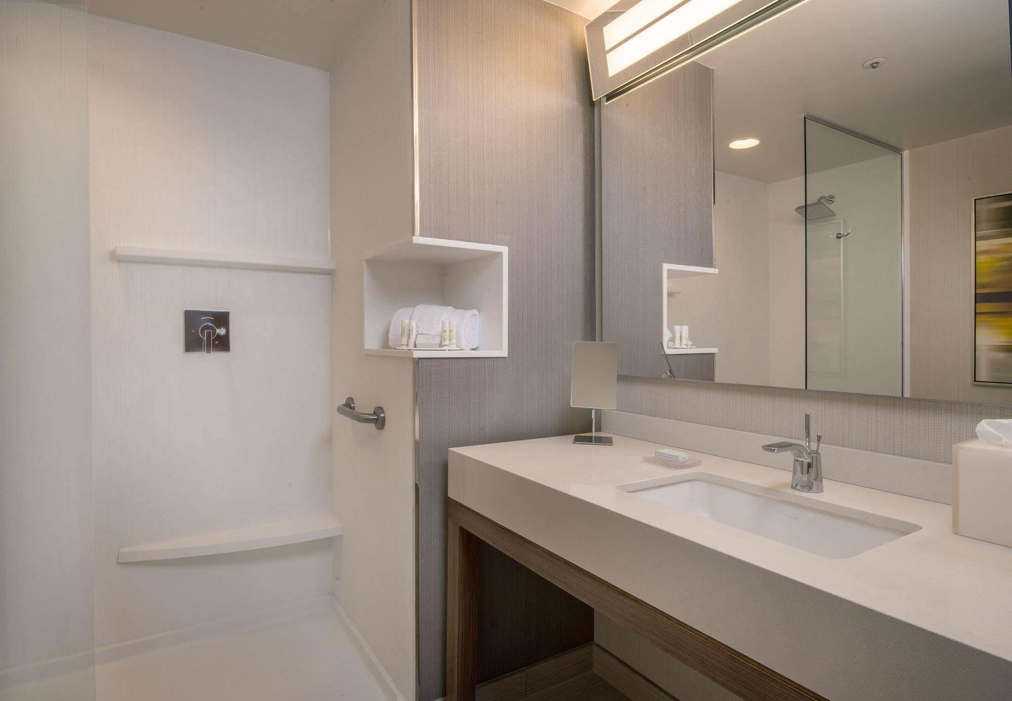Courtyard By Marriott Nona Orlando