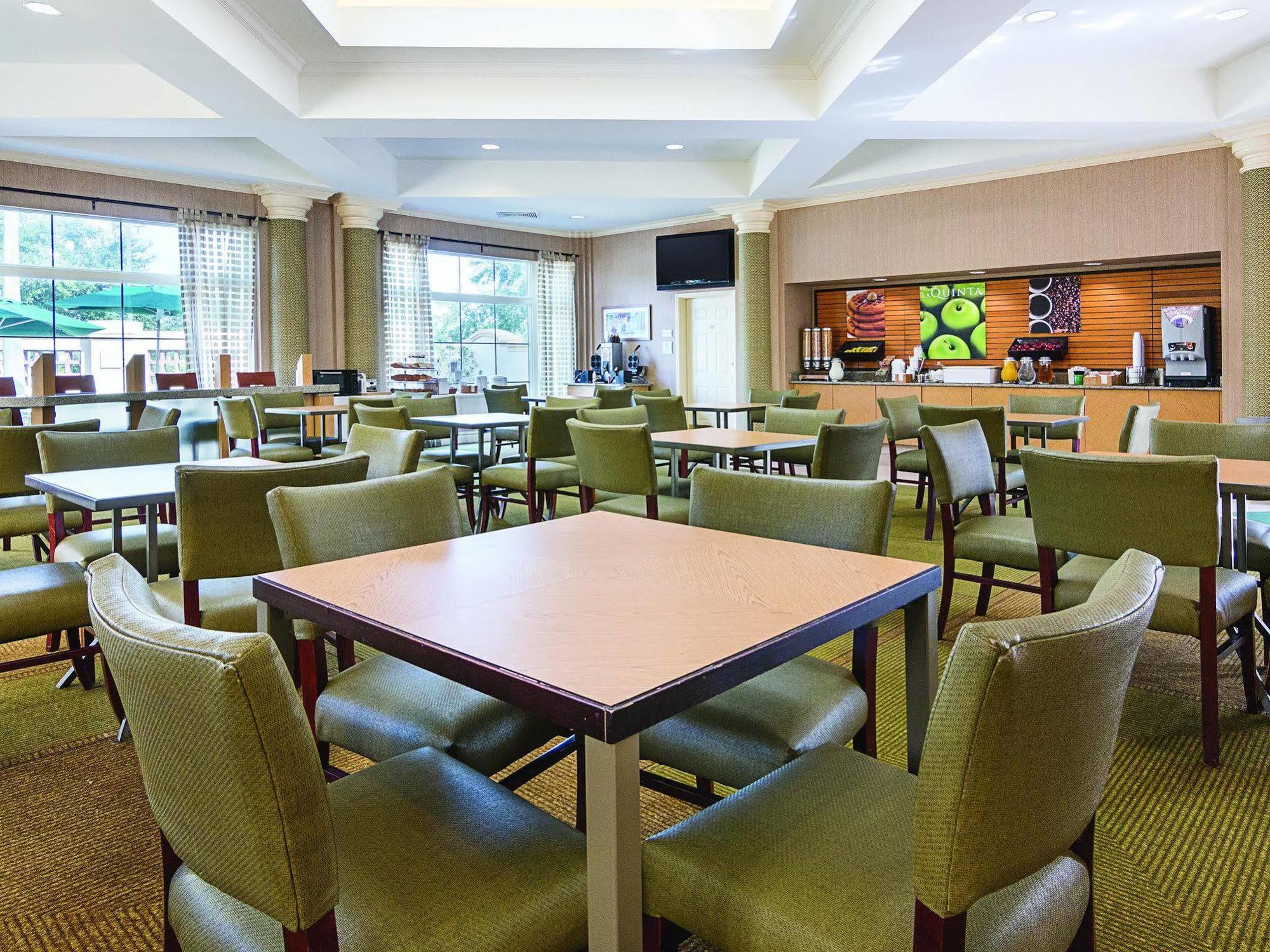 La Quinta By Wyndham Airport North Hotel Orlando