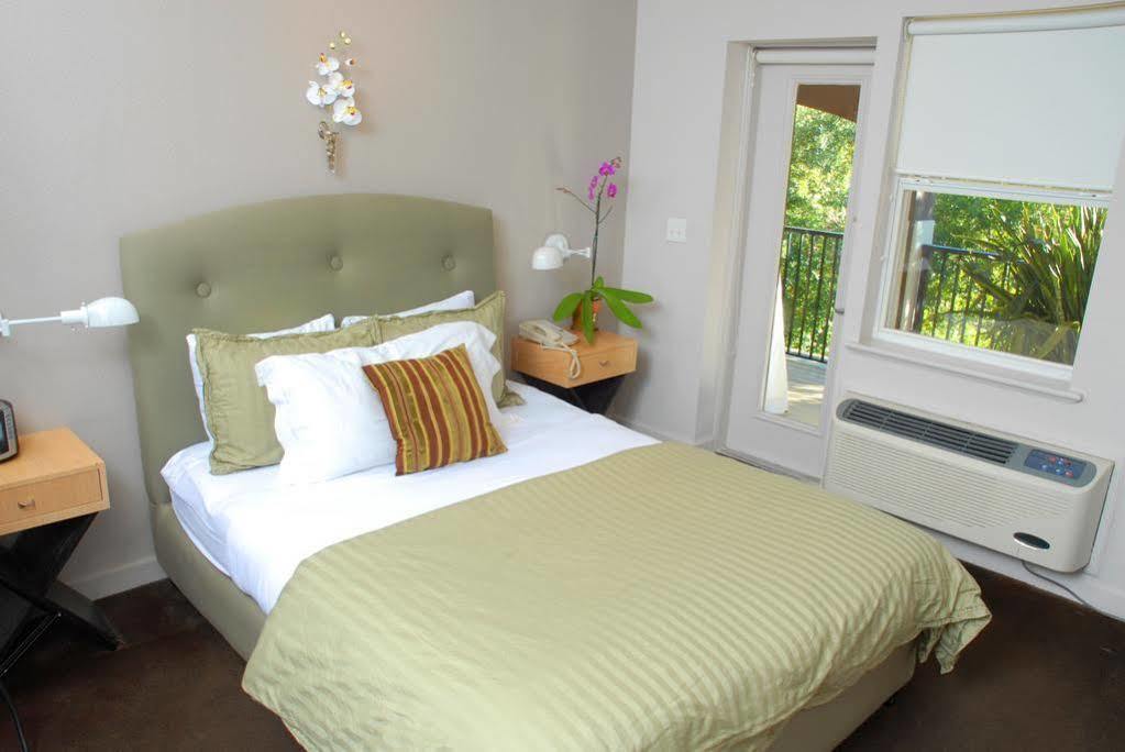 The Eo - Downtown Hotel 3*