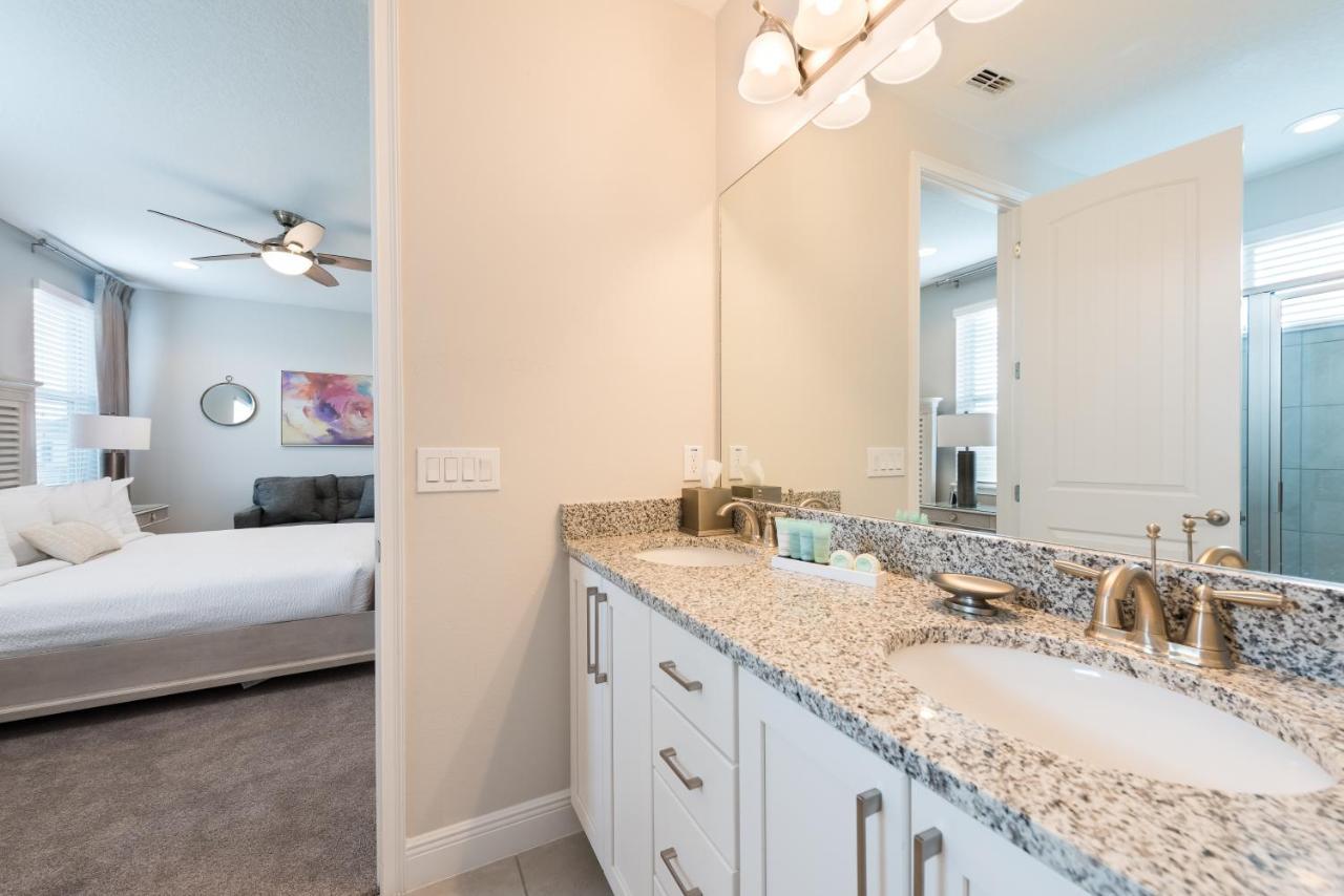 Vibrant By Rentyl Near With Private Pool, Foosball Table & Amenities - 7418m Orlando