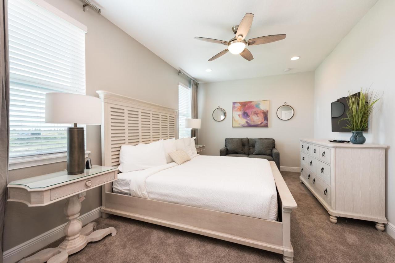 Vibrant By Rentyl Near With Private Pool, Foosball Table & Amenities - 7418m