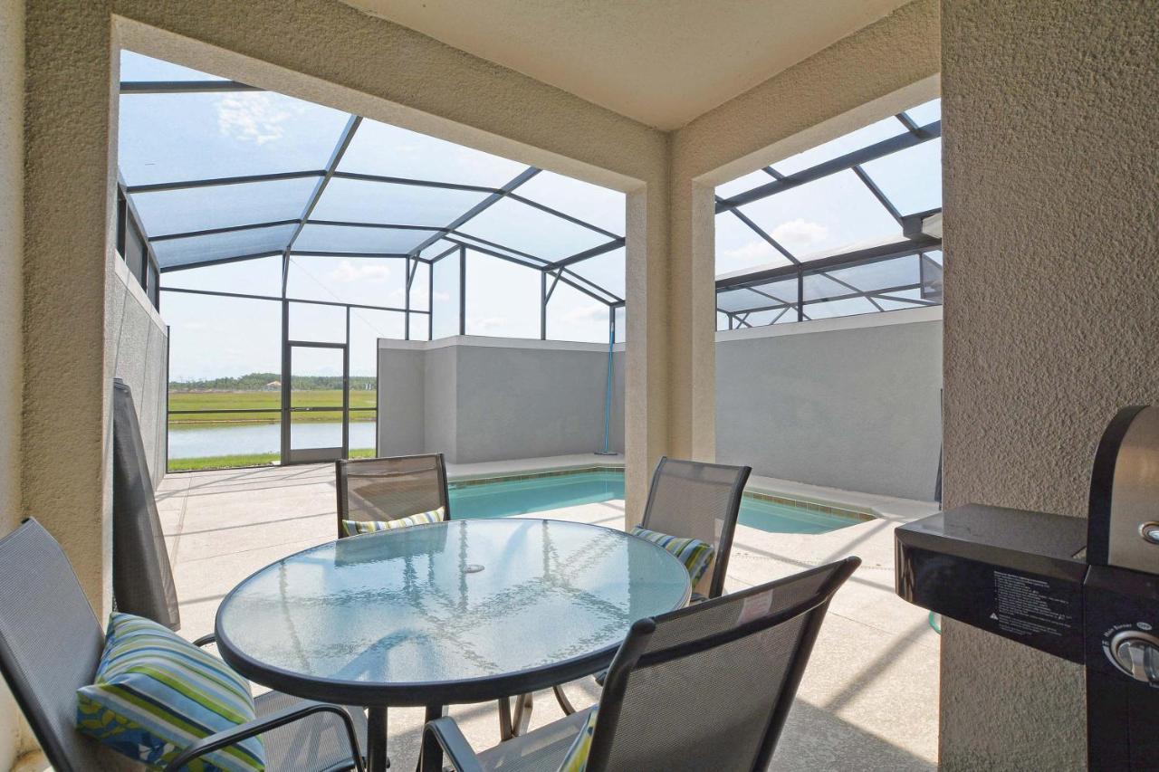 Storey Lake-4 Bedroom Townhome W/splashpool-1618st