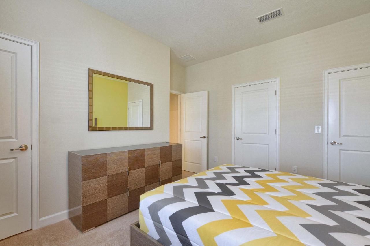Storey Lake-4 Bedroom Townhome W/splashpool-1618st Holiday home Orlando