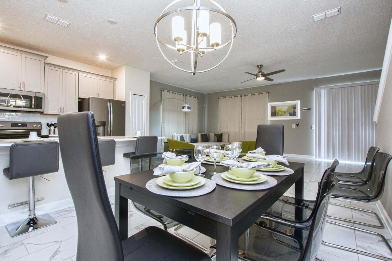Storey Lake-5 Bedroom Townhome W/splashpool-1630st Holiday home Orlando