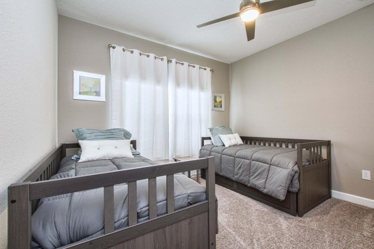 Holiday home Storey Lake-5 Bedroom Townhome W/splashpool-1630st