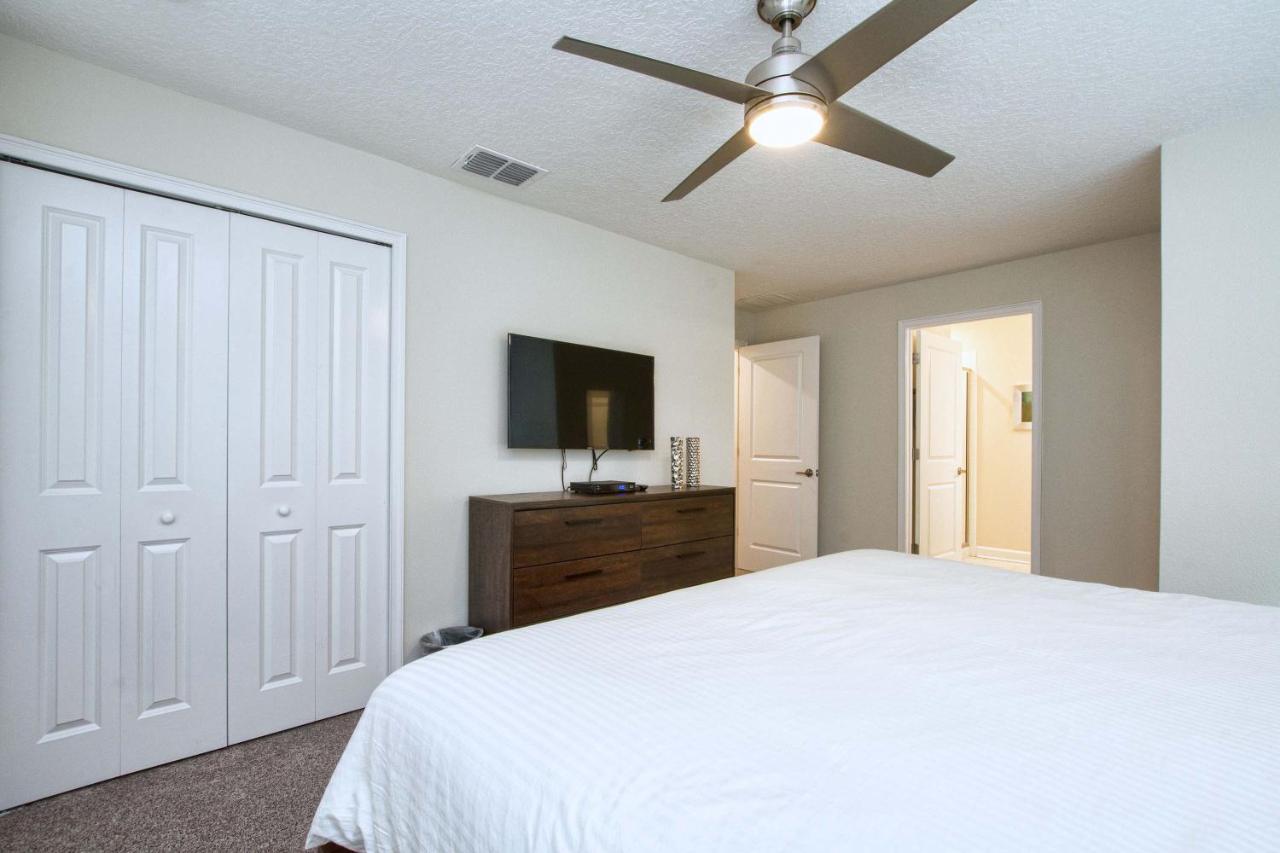 Storey Lake-5 Bedroom Townhome W/splashpool-1630st Holiday home Orlando
