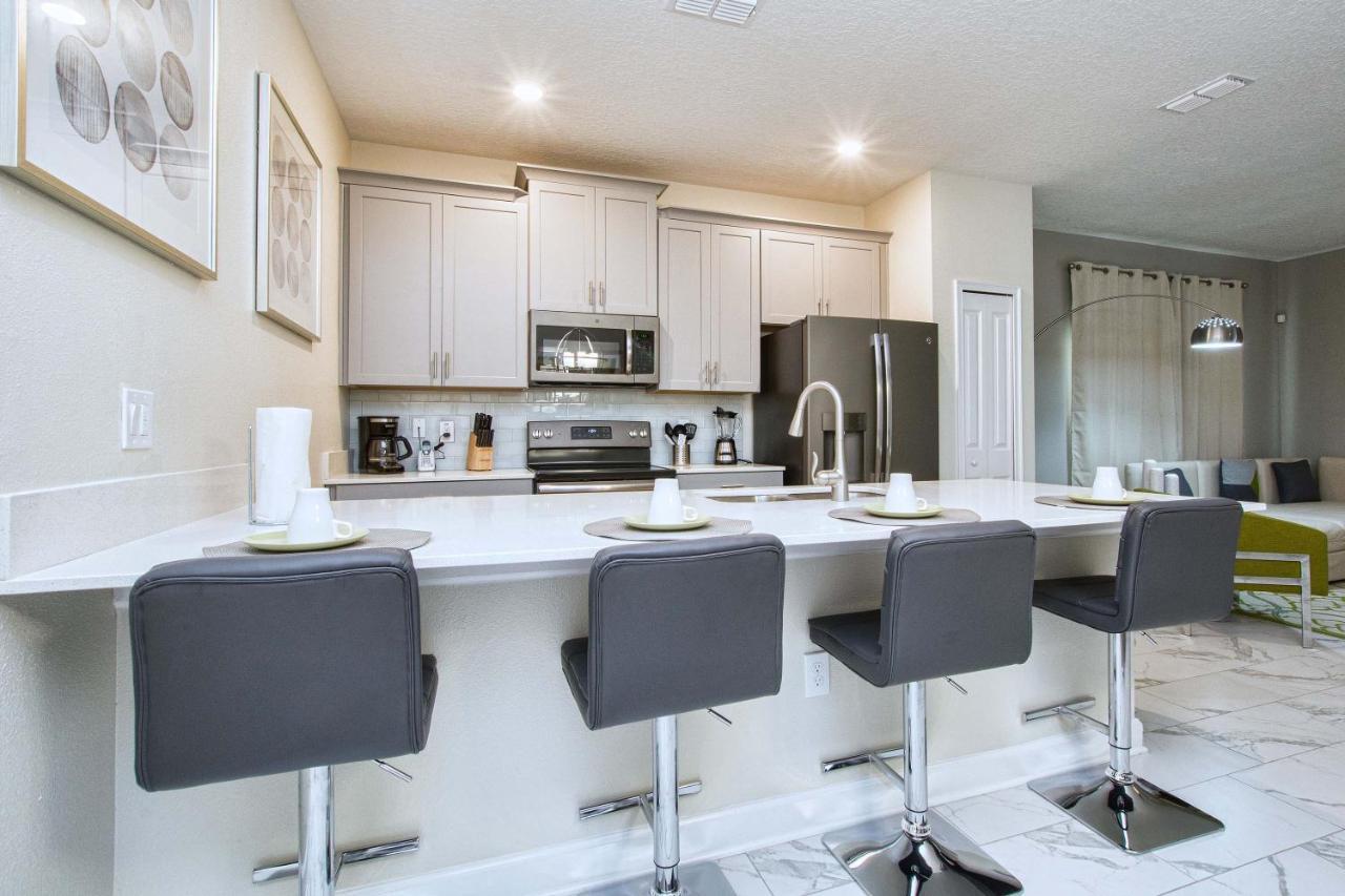 Storey Lake-5 Bedroom Townhome W/splashpool-1630st Orlando