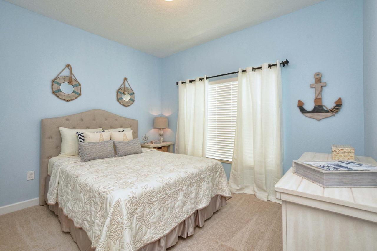 Storey Lake- 5 Bedroom Townhome W/pool -1601st Holiday home Orlando