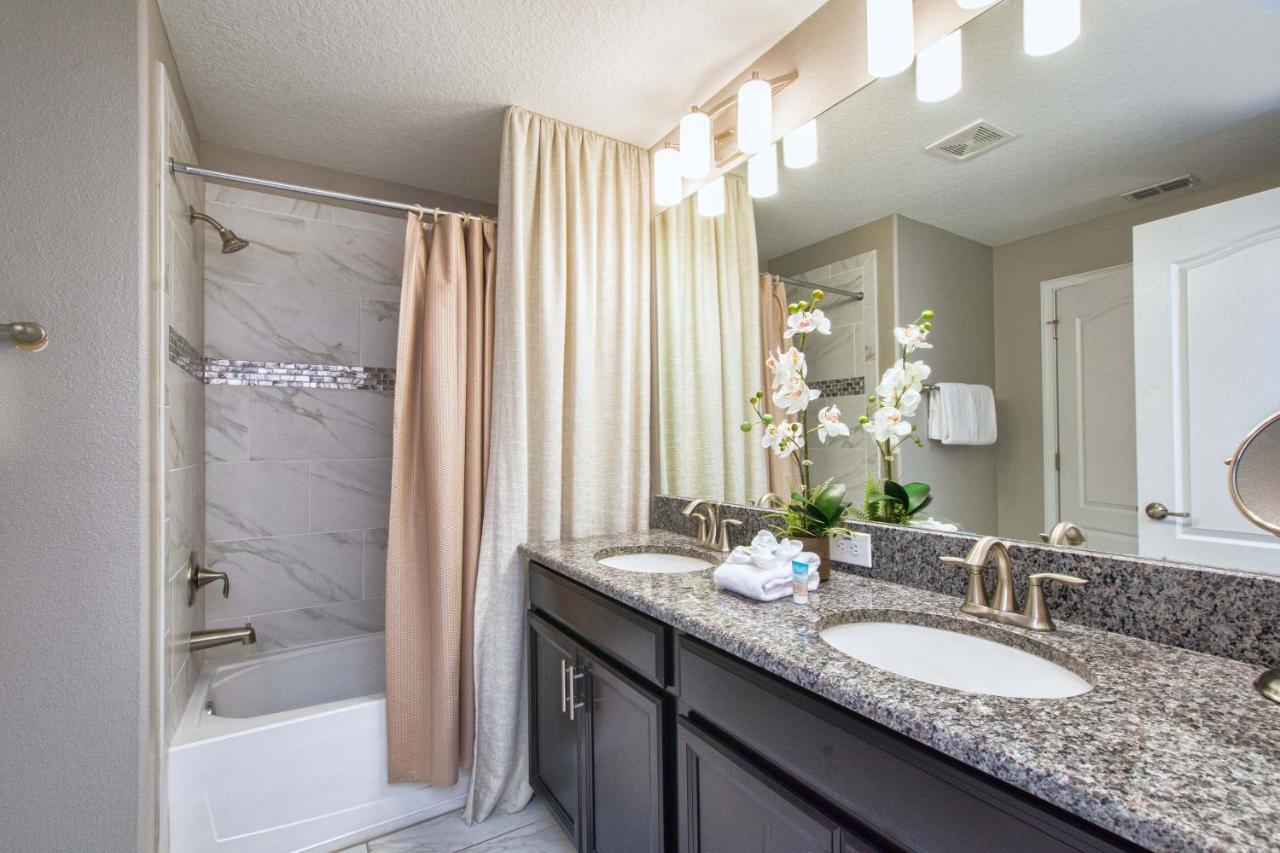 Storey Lake-4 Bedroom Townhome W/spashpool-1629st Orlando