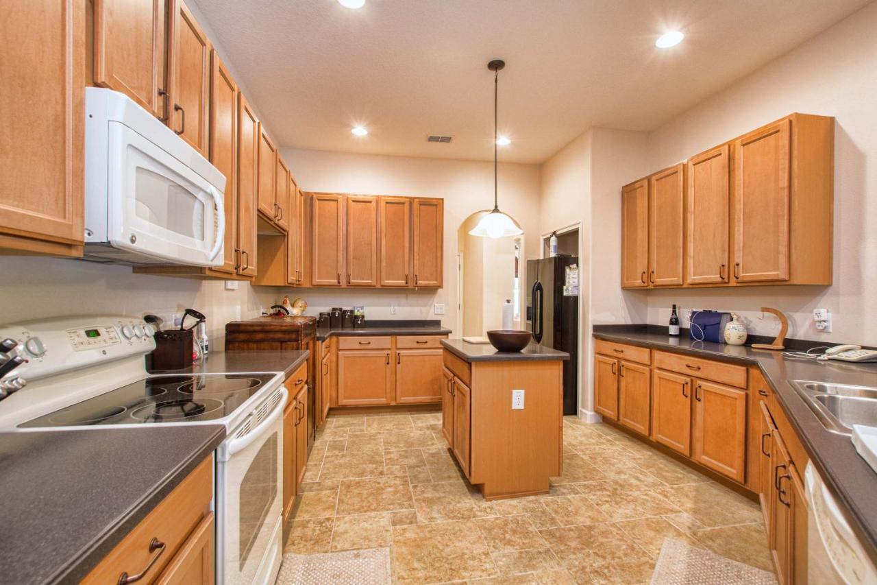 Calabria- 4 Bed House W/pool- 3400cl Orlando