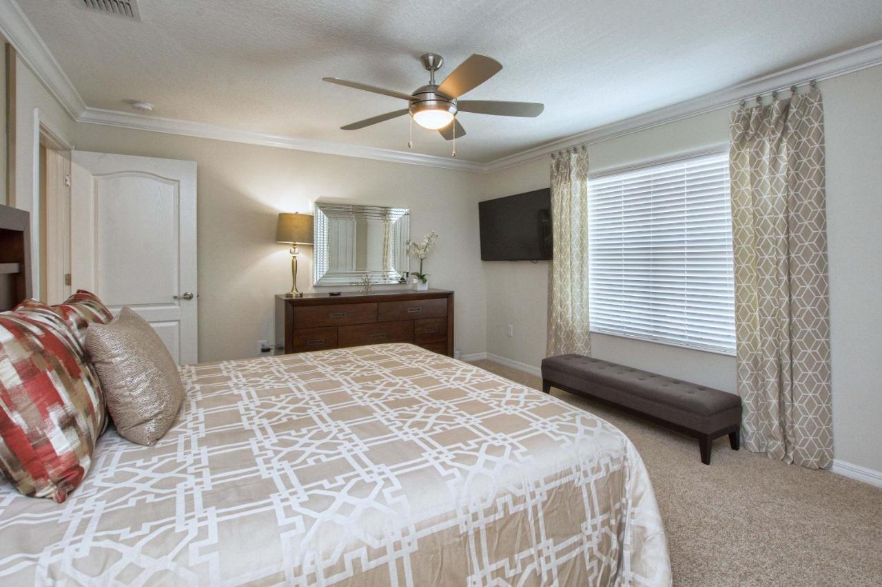 Holiday home Storey Lake-4 Bedroom Townhome W/spashpool-1629st