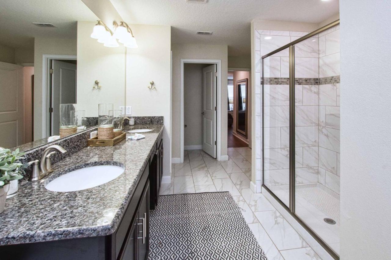 Storey Lake- 6 Bedroom Pool Home-1657st * Orlando