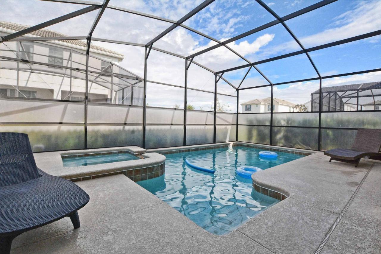 Holiday home Storey Lake- 6 Bedroom Pool Home-1657st