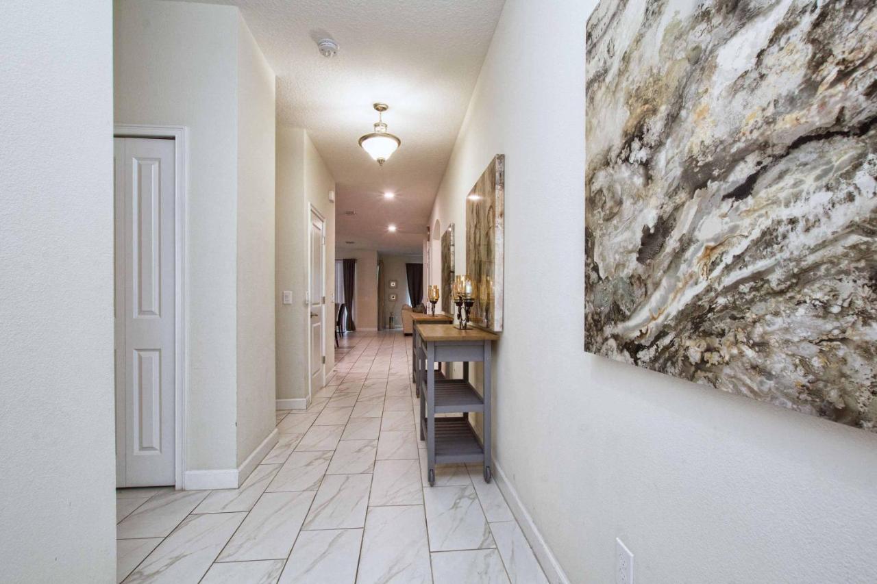 Storey Lake- 6 Bedroom Pool Home-1657st * Orlando